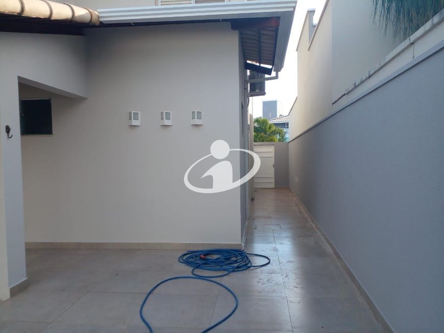 Casa em condomínio_Aluguel