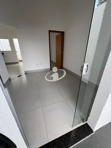 Casa para alugar no Shopping Park imagem 1