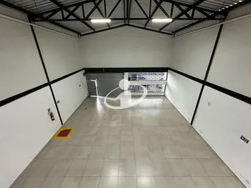 Galpão para alugar no Alto Umuarama imagem 1