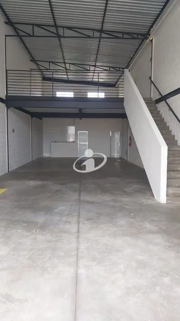 Galpão para alugar no Loteamento Residencial Pequis imagem 1