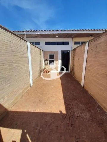 Casa para alugar no Morada Da Colina imagem 1