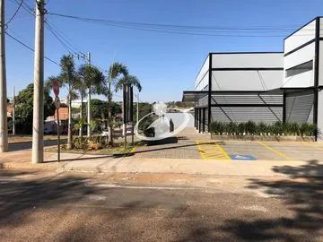 Loja para alugar no Vigilato Pereira imagem 1