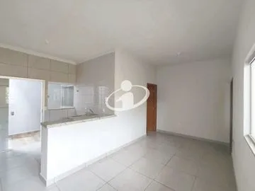 Casa para alugar no Martins imagem 1