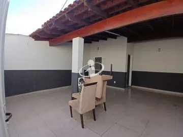 Casa para alugar no Jardim Canaa imagem 1