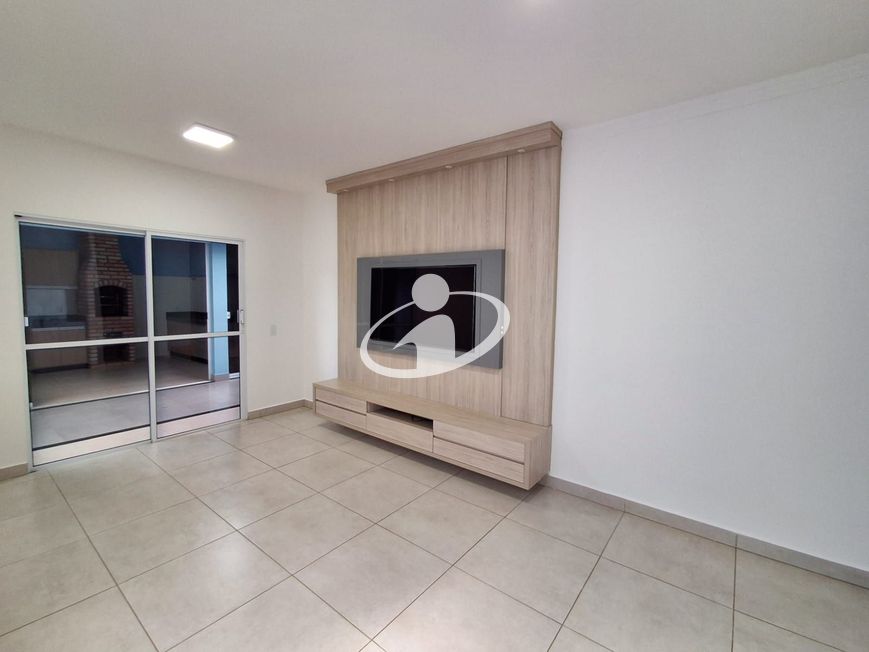 Casa em condomínio_Aluguel