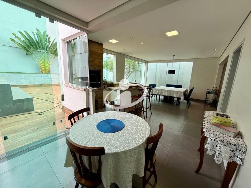 Casa em condomínio_Aluguel