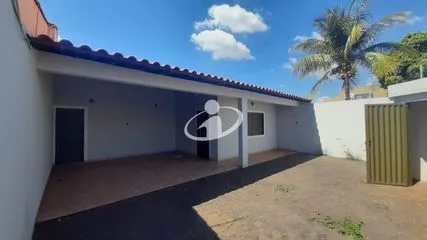 Casa para alugar no Alto Umuarama imagem 1