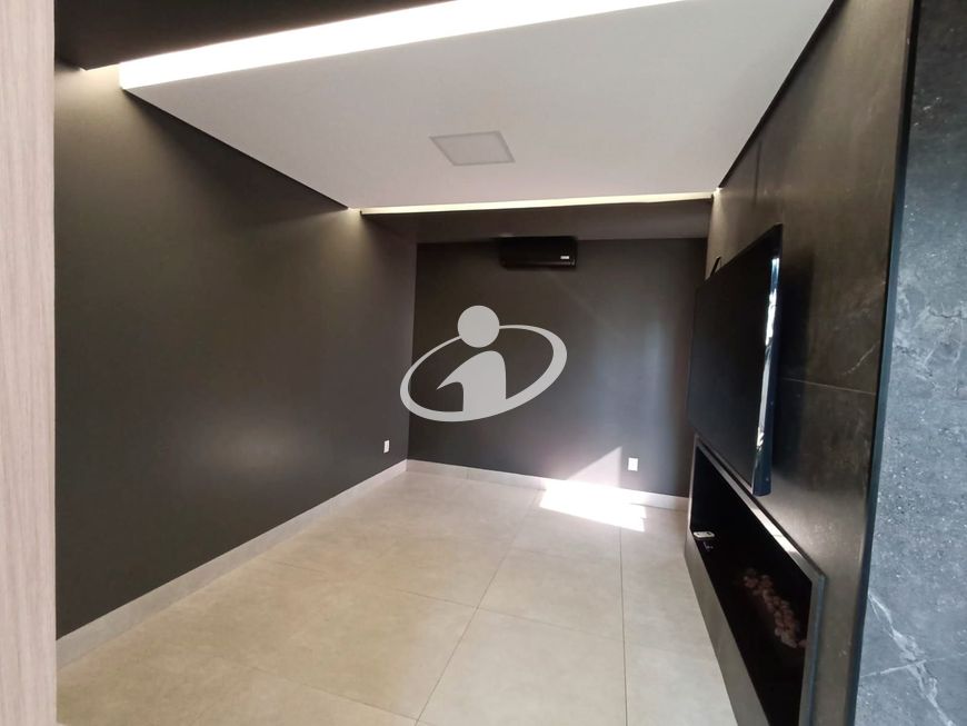 casa cond fechado_Aluguel