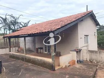 Casa para alugar no Zona Rural imagem 1