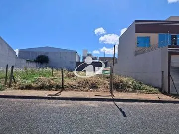 Terreno para alugar no Custodio Pereira imagem 1