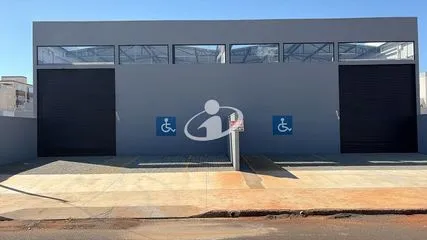 Galpão para alugar no Novo Mundo imagem 1