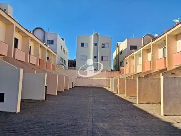 Casa para alugar no Santa Monica imagem 1