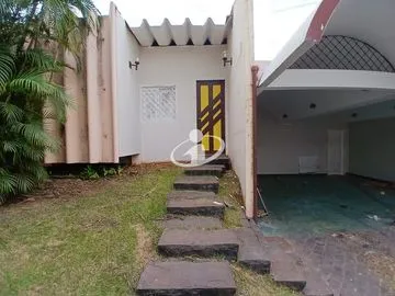 Casa Comercial para alugar no Fundinho imagem 1