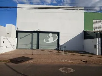 Galpão para alugar no Novo Mundo imagem 1