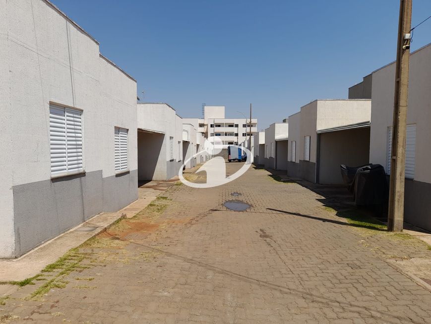 Casa cond fechado_Aluguel