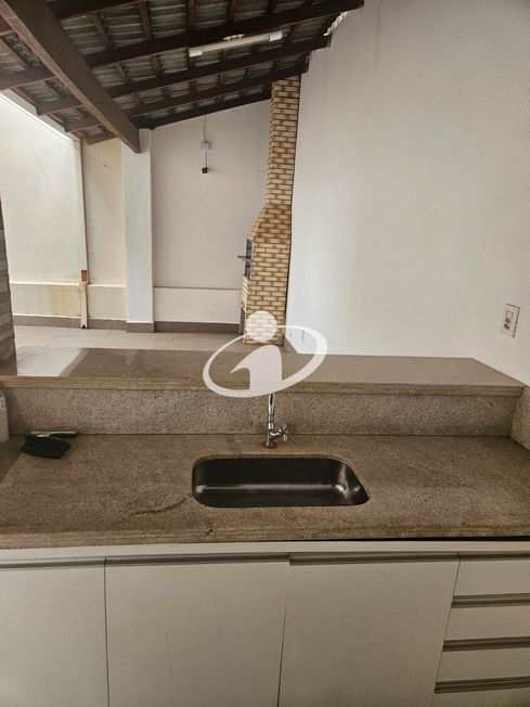 CASA RESIDENCIAL_Venda