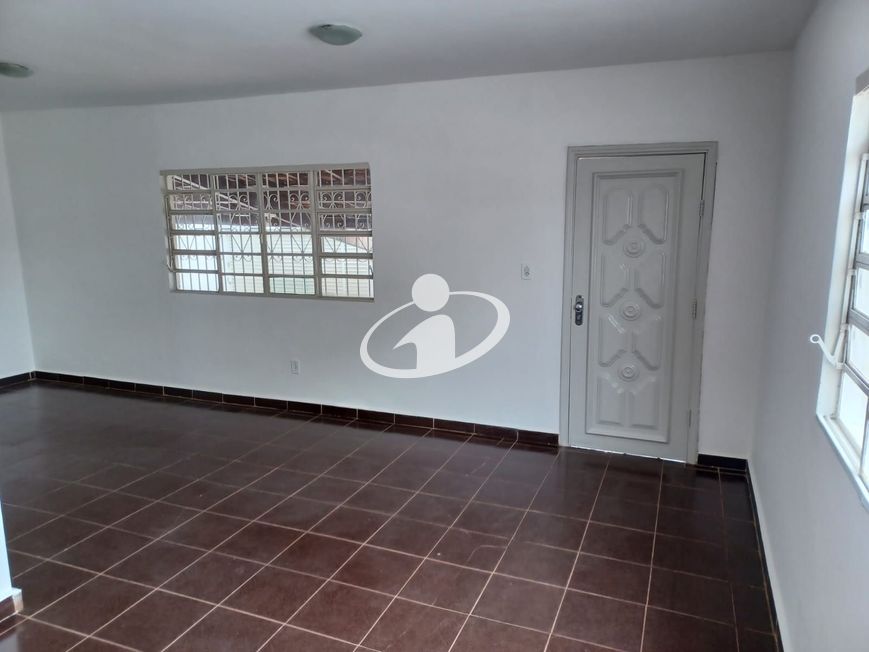 CASA RESIDENCIAL_Venda