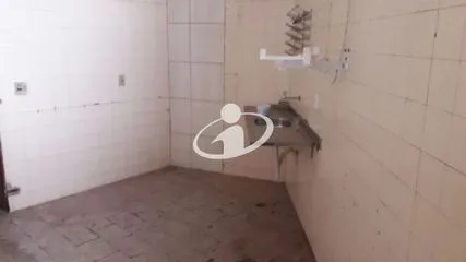 Casa Com Comercio para vender no Tibery imagem 1