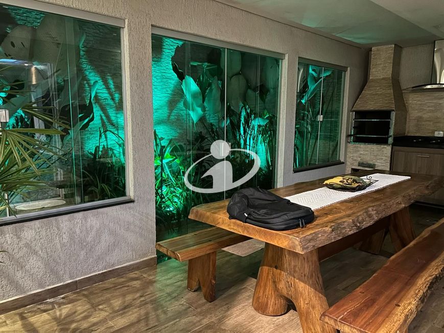 CASA/CONDOMINIO_Venda