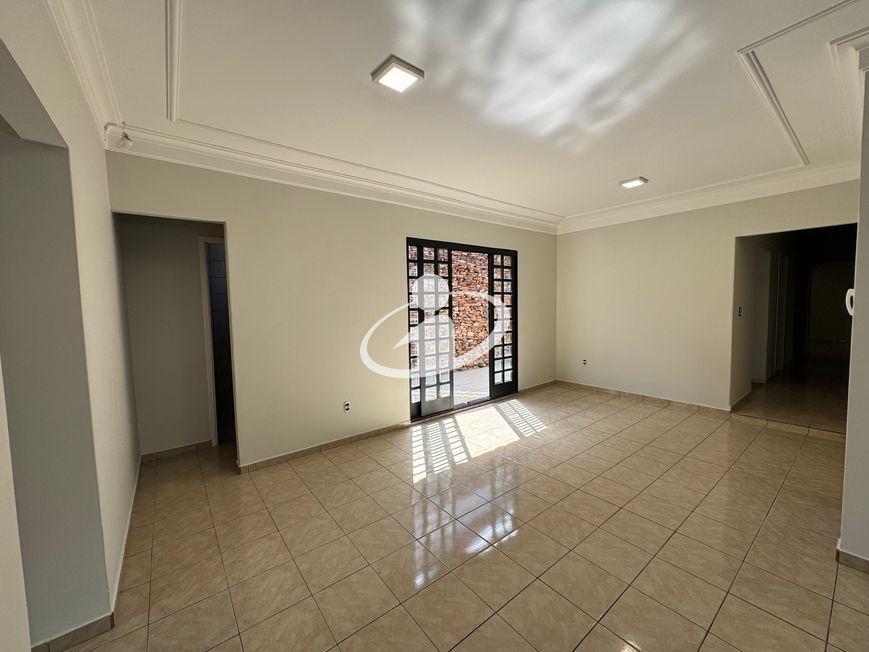 CASA RESIDENCIAL_Venda