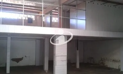 Apto Com Comercio para vender no Martins imagem 1