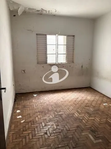 Casa Residencial para vender no Centro imagem 1