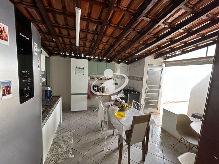 CASA RESIDENCIAL_Venda