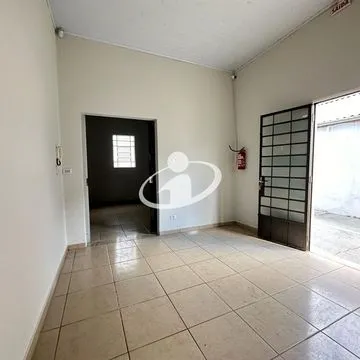 Casa Com Comercio para vender no Nossa Senhora Aparecida imagem 1