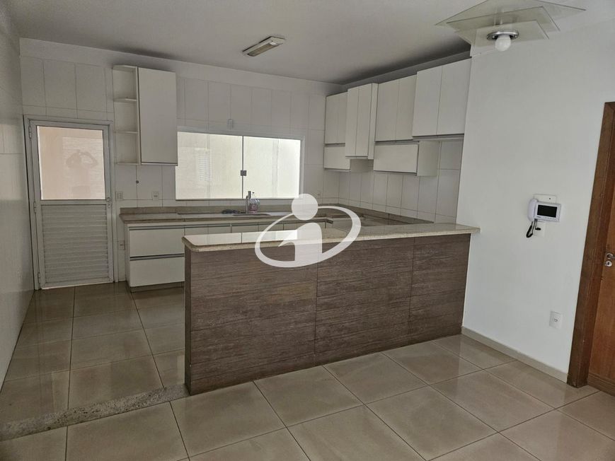 CASA RESIDENCIAL_Venda