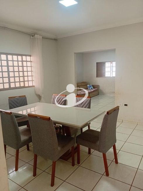 CASA RESIDENCIAL_Venda