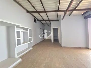 Casa Residencial para vender no Umuarama imagem 1