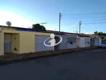 Casa Com Comercio para vender no Santa Monica imagem 1