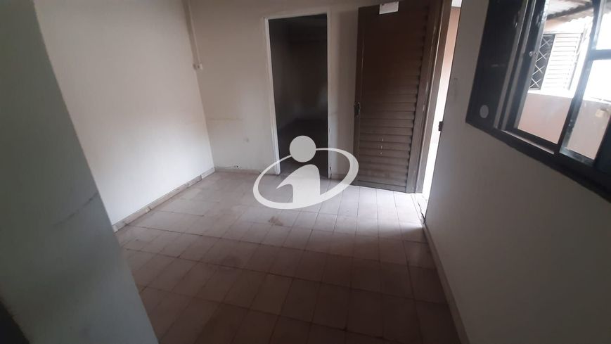 CASA COM COMERCIO_Venda