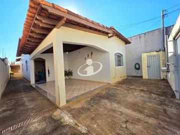 Casa para vender no Segismundo Pereira imagem 1