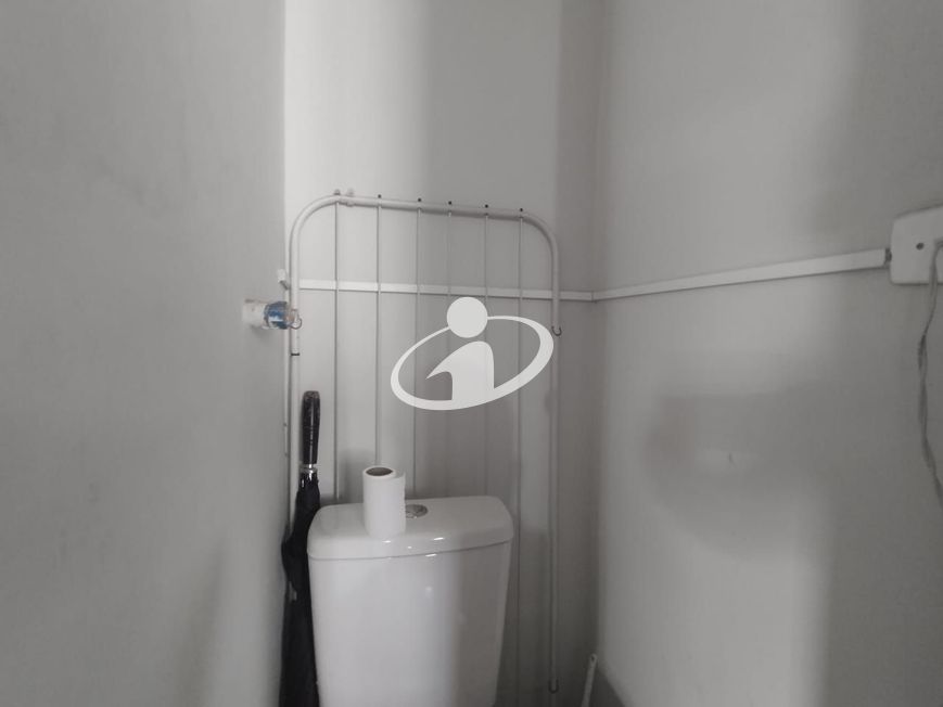 CASA COM COMERCIO_Venda