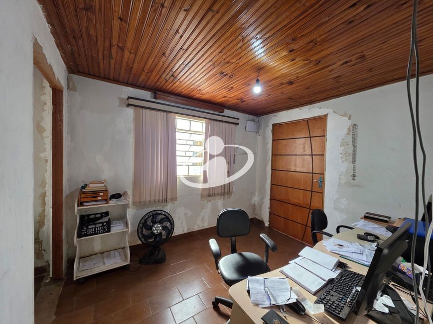 CASA COM COMERCIO_Venda