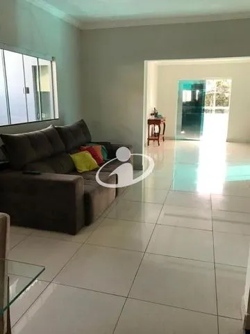 Casa Residencial para vender no Osvaldo Rezende imagem 1
