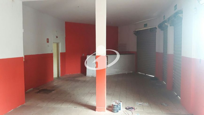 CASA COM COMERCIO_Venda