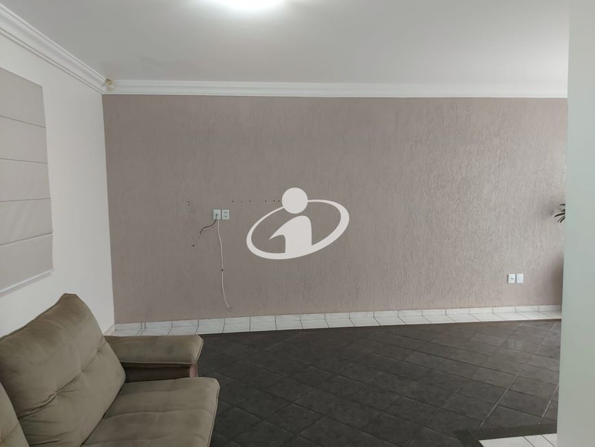 CASA RESIDENCIAL_Venda