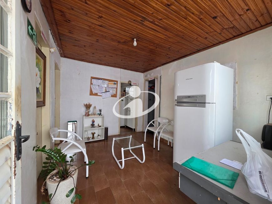 CASA COM COMERCIO_Venda