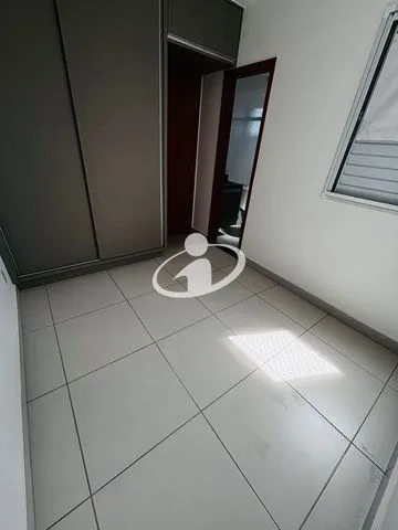 Apartamento para vender no Segismundo Pereira imagem 1