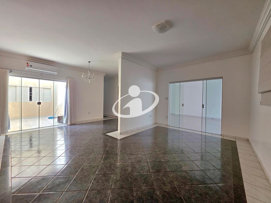 CASA RESIDENCIAL_Venda