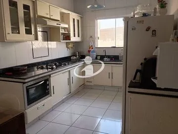 Apto Com Comercio para vender no Nossa Senhora Das Gracas imagem 1