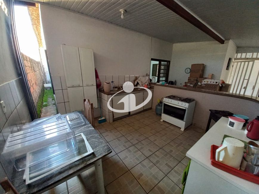 CASA COM COMERCIO_Venda