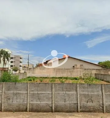 Terreno para vender no Santa Monica imagem 1
