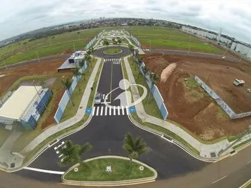 Terreno para vender no Quintas Do Alto Umuarama imagem 1