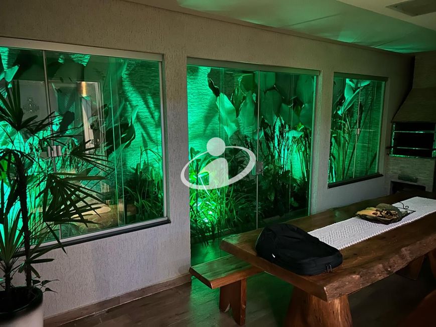 CASA/CONDOMINIO_Venda