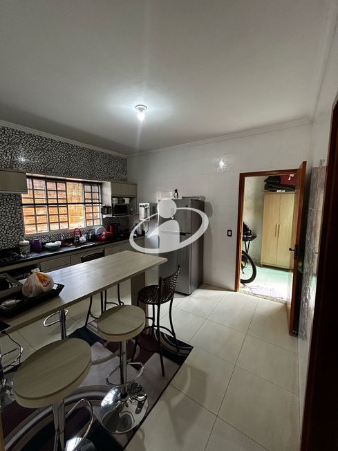 CASA RESIDENCIAL_Venda