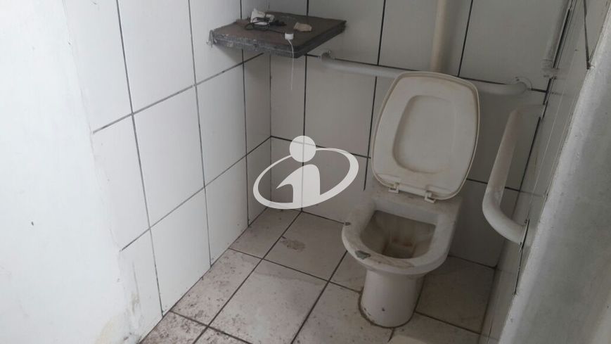 CASA COM COMERCIO_Venda