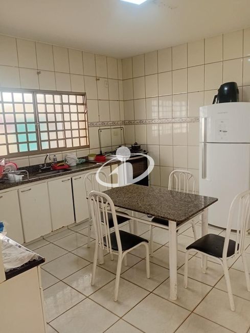 CASA RESIDENCIAL_Venda